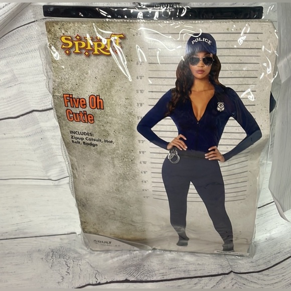 POLICE HALLOWEEN COSTUME - Picture 7 of 12